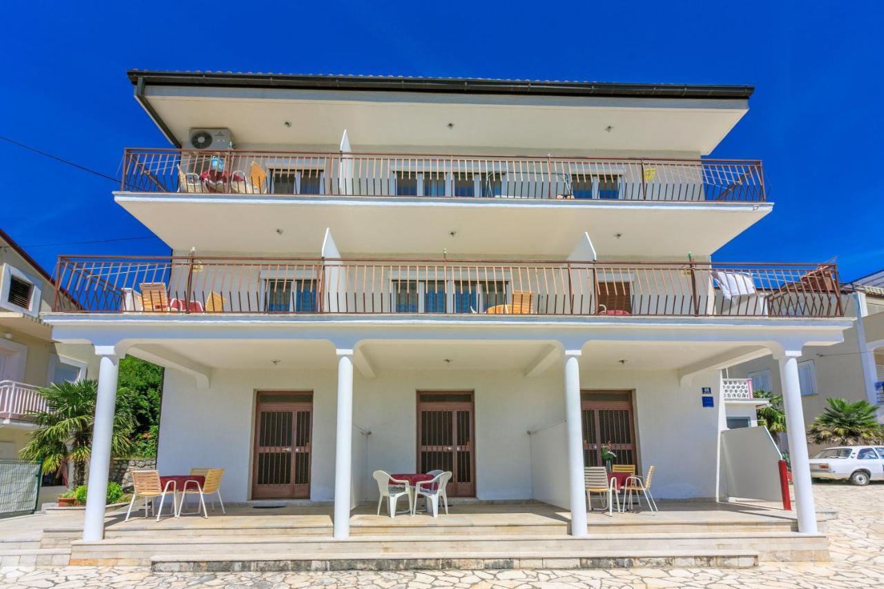 Apartments Laura Драмаль Екстер'єр фото